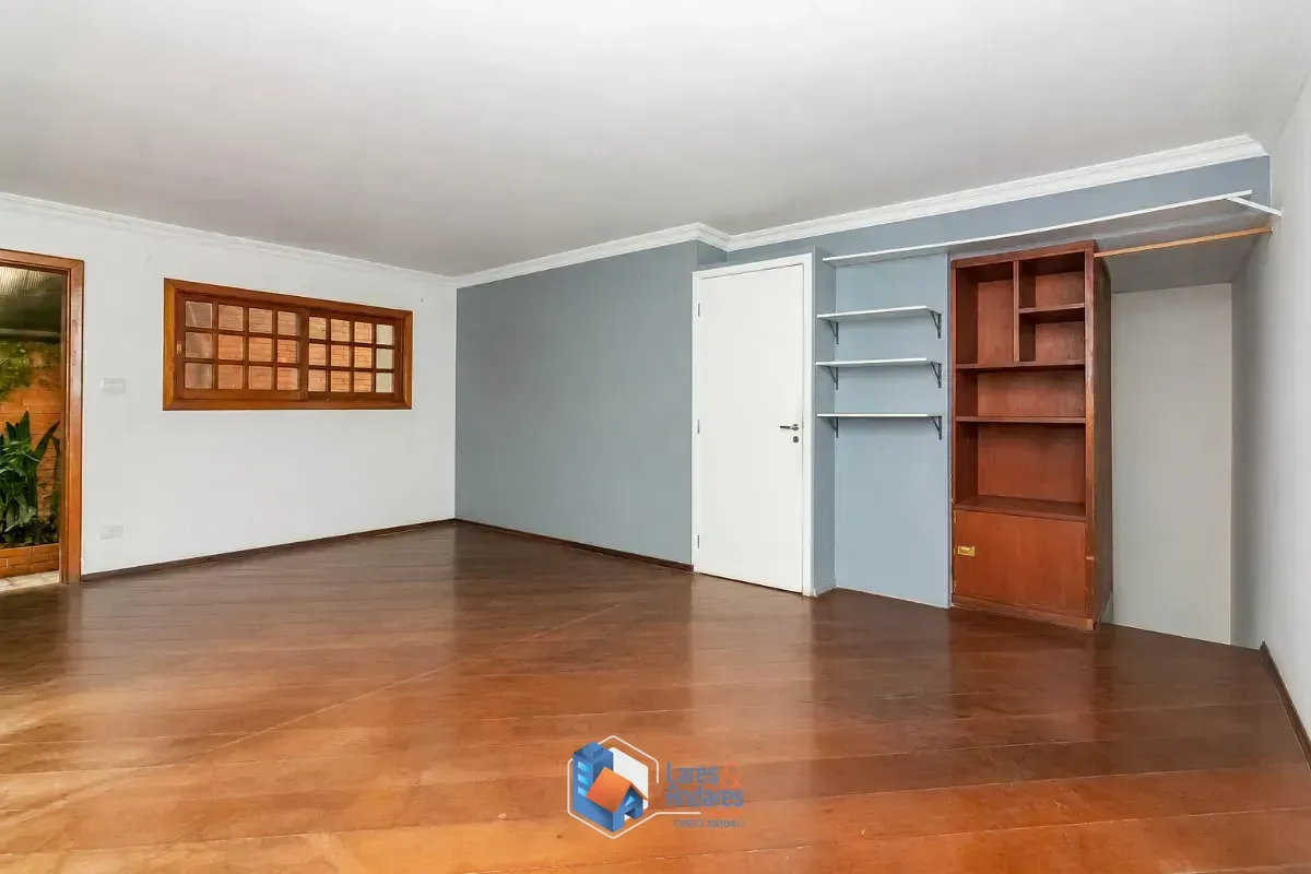 Imagem Sobrado para venda em Vila Madalena com 4 quartos, sendo 2 suítes, 191m²