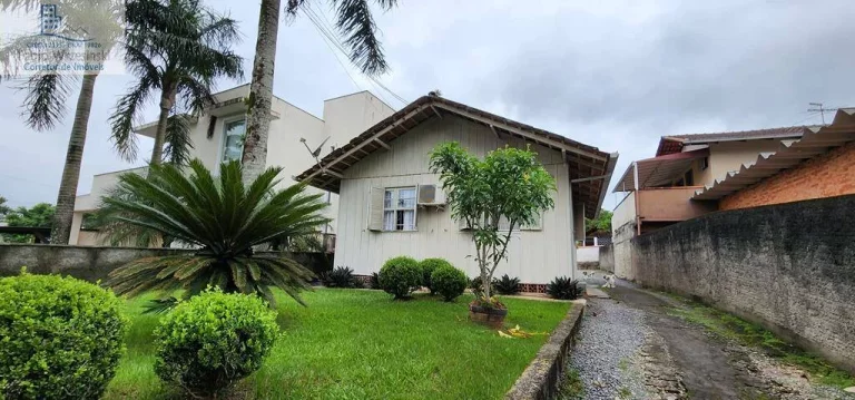 Imagem Vendo Casa Mista no bairro Floresta