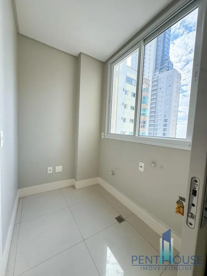 Imagem Apartamento Quadra Mar para Venda em Balneário Camboriú, CENTRO, 3 dormitórios, 3 suítes, 4 banheiros, 3 vagas