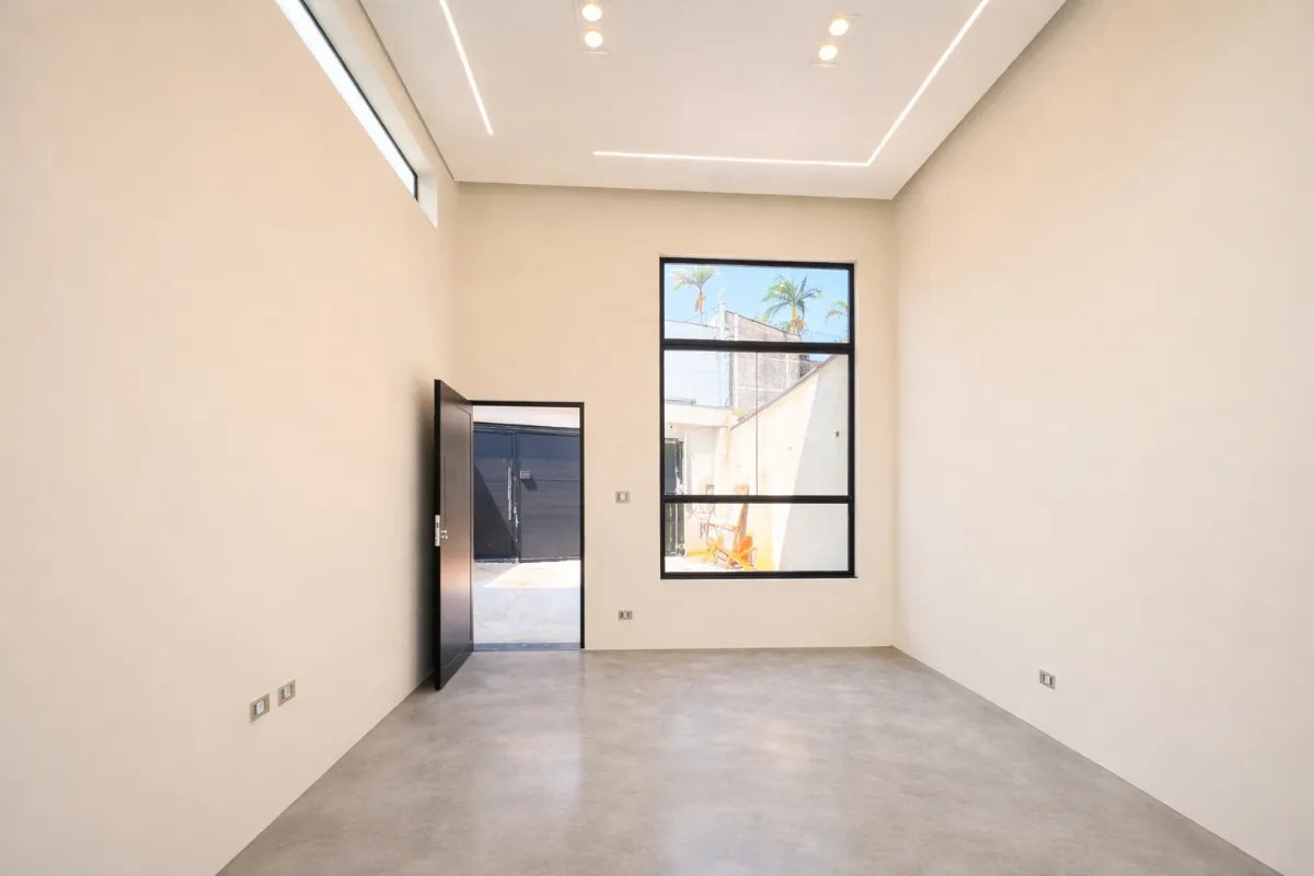 Imagem Sobrado para venda em Pastoril com 3 quartos, sendo 3 suítes, 230m2