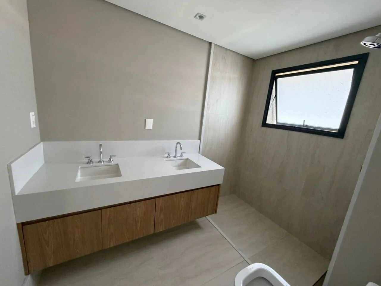 Imagem Apartamento para locação de 145 m² com 3 suítes e 2 vagas