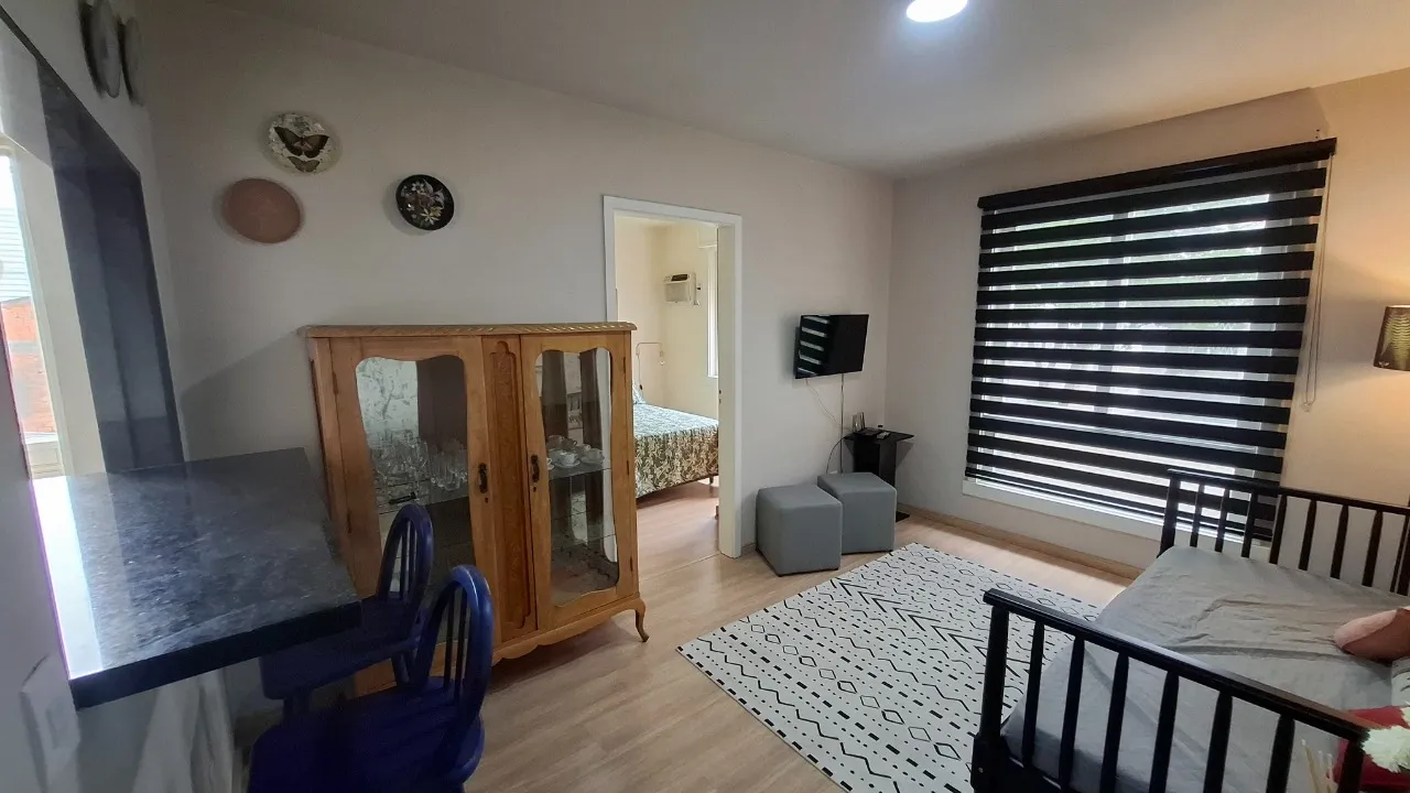 Apartamento 1 dormitório totalmente mobiliado, dividido sala, cozinha americana com passa pratos, d...