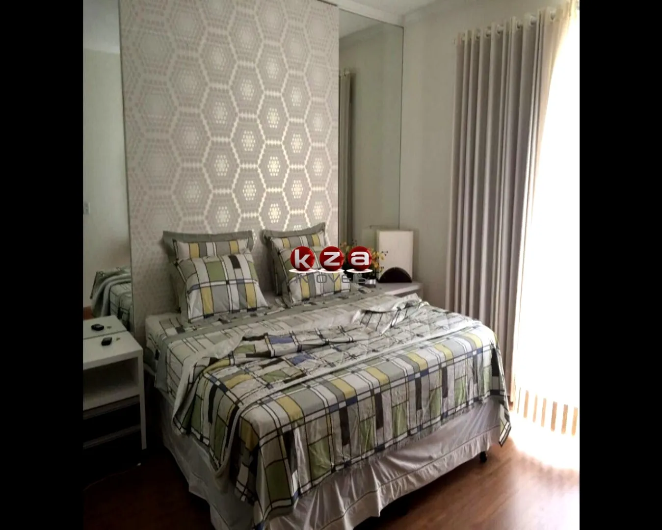 Imagem Casa de luxo em condomínio: 4 quartos, 3 suítes, 2 salas e 230m² em Valinhos-SP. Venha conferir!
