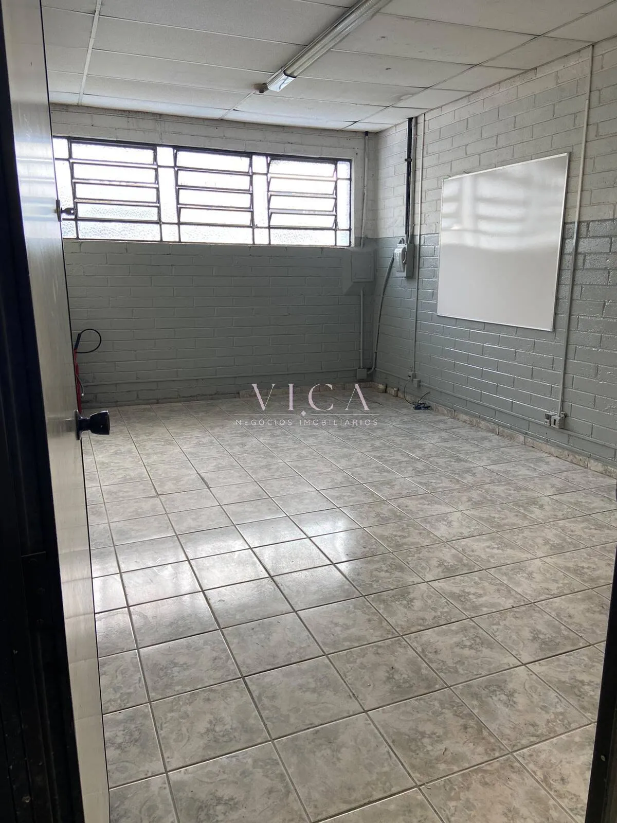 Imagem Barueri | Galpao 750m² 1 escritório, vestiário, cozinha e banheiro|Aluguel