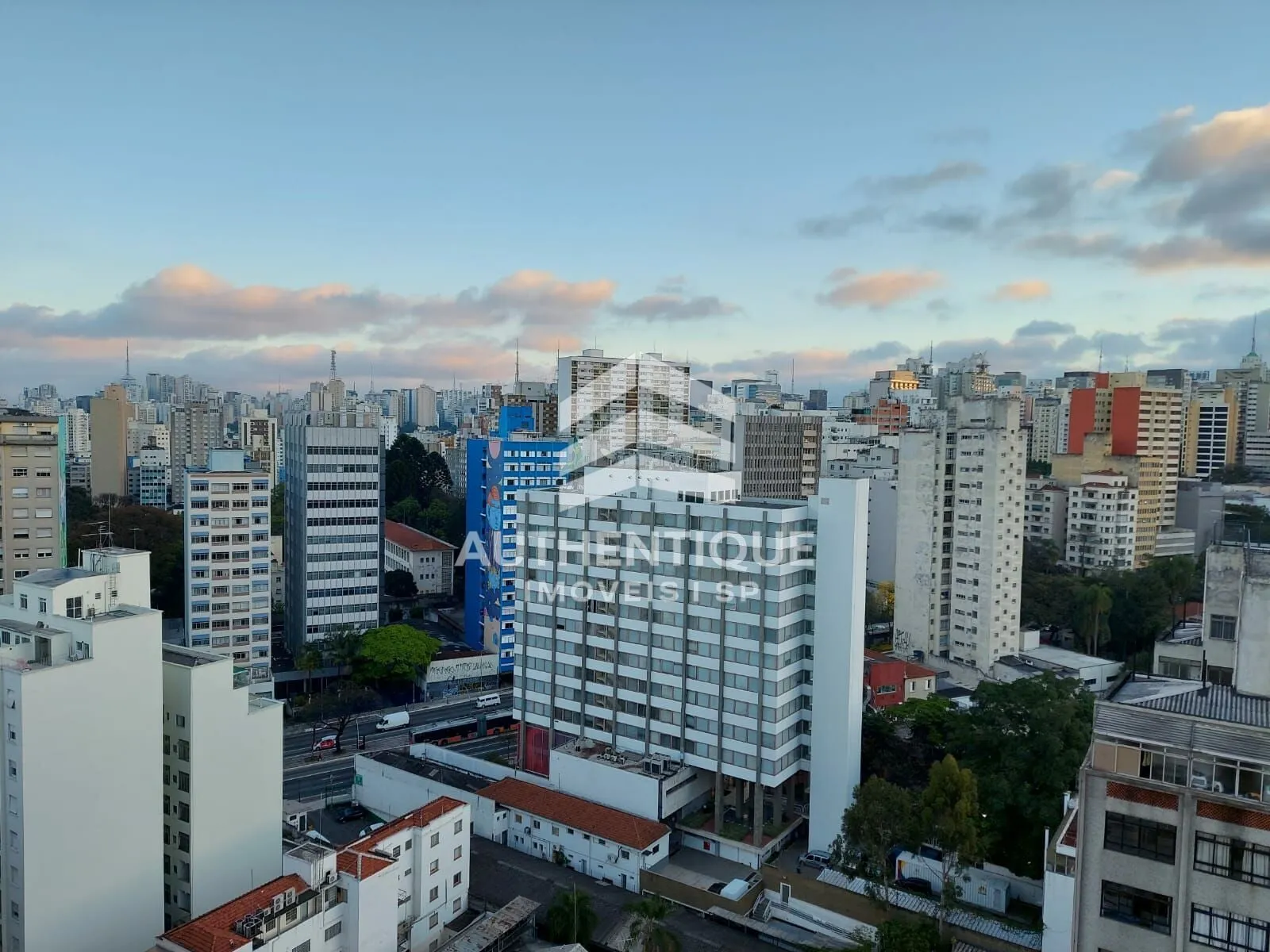 Imagem EDIFÍCIO MARI - VILA BUARQUE - Apartamento à venda no bairro Vila Buarque - São Paulo/SP, Zona Central