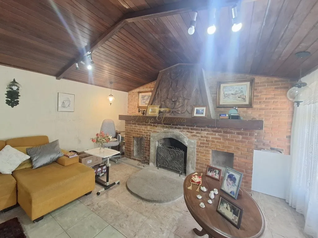 Imagem Casa para Venda em Teresópolis / RJ no bairro Santa Cecília