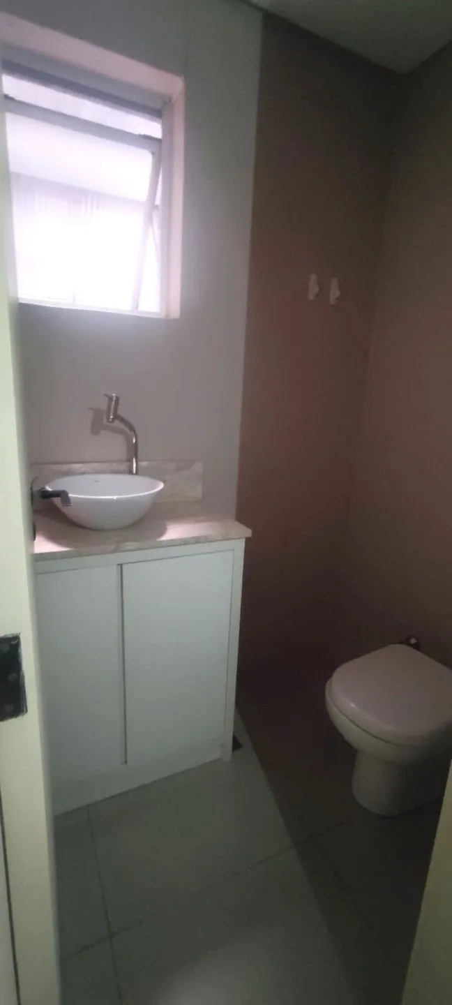 Imagem Sala comercial à venda em Porto Alegre, Rio Branco, 40.5m2
