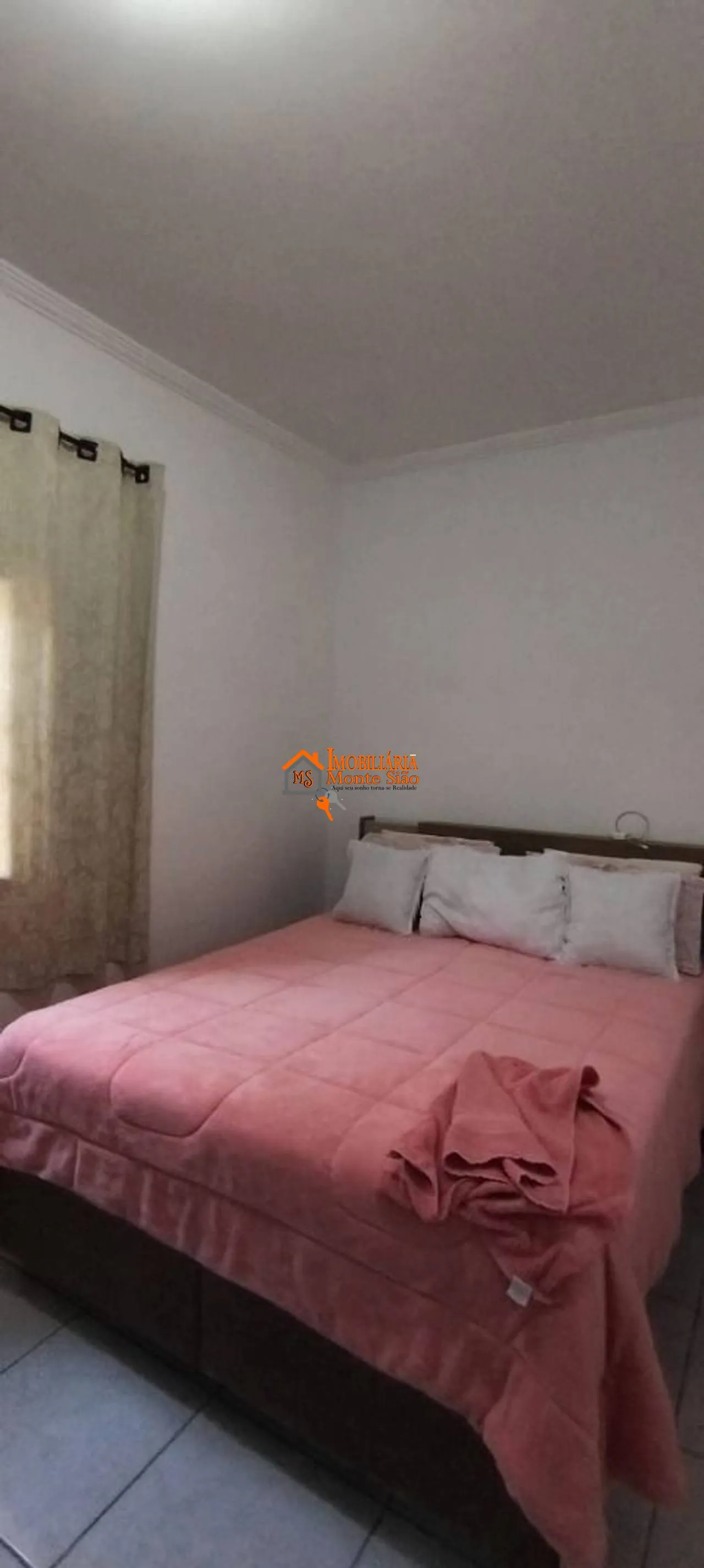 Imagem Sobrado com 5 dormitórios à venda, 180 m² por R$ 460.000,00 - Jardim Presidente Dutra - Guarulhos/SP