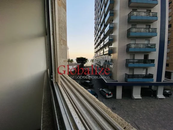 Imagem Lindo apartamento com 2 dormitórios no José Menino na quadra da praia no primeiro andar por R$ 586.000,00.