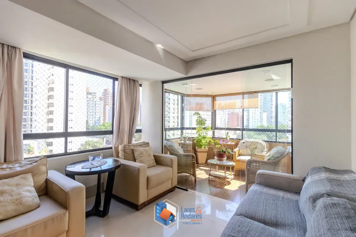 Imagem Apartamento para venda em Moema com 3 quartos, sendo 3 suítes, 202m²
