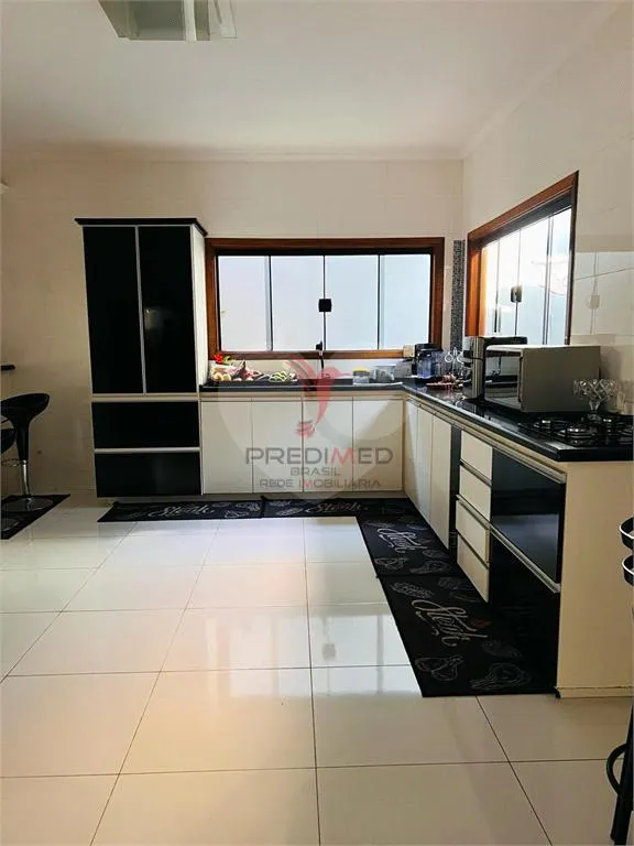 Imagem Casa de 2 quartos, 150m² no bairro Jardim Maria Luíza I, em Lençóis Paulista
