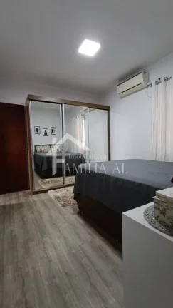 Imagem APARTAMENTO SEMIMOBILIADO COM 1 SUÍTE + 2 QUARTOS NO FÁTIMA