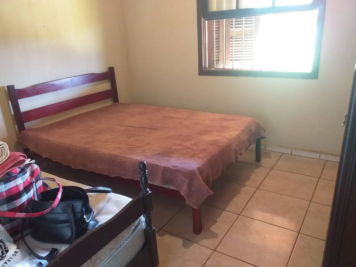 Imagem Chácara à venda 3 Quartos, 1 Suite, 10 Vagas, 2000M², Goiabal, Pindamonhangaba - SP