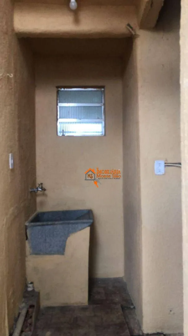 Imagem Sobrado com 4 dormitórios à venda, 250 m² por R$ 315.000,00 - Jardim Santa Paula - Guarulhos/SP
