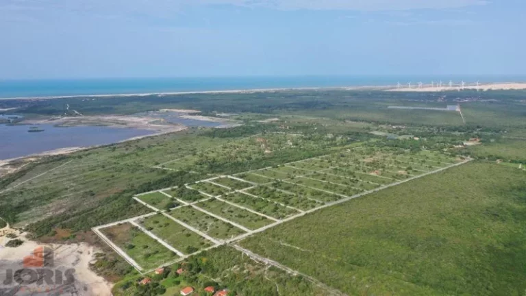 Imagem Terreno em Condomínio a Venda no bairro Centro - Cascavel, CE
