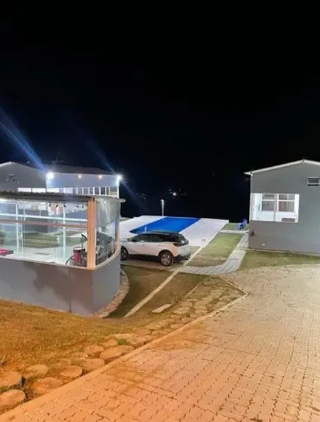 Imagem Lazer e Conforto: Chácara à Venda em Sorocaba com Infraestrutura Excepcional