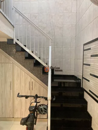 Imagem Sobrado com 4 dormitórios à venda, 320 m² por R$ 690.000,00 - São João Clímaco - São Paulo/SP