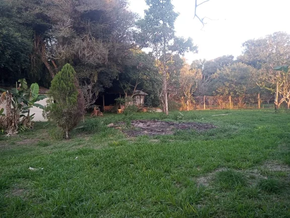 Imagem Belo sitio!!! com 2.400m², Casa e Piscina, condomínio fechado, Águas Claras