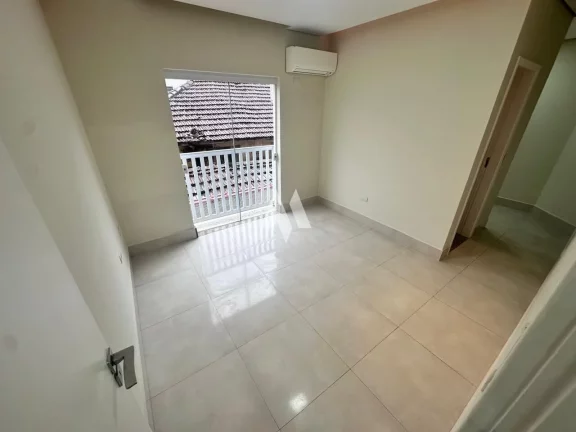 Imagem Casa Tríplex à Venda – Alto Padrão no Bairro Aparecida, Grande oportunidade.....
