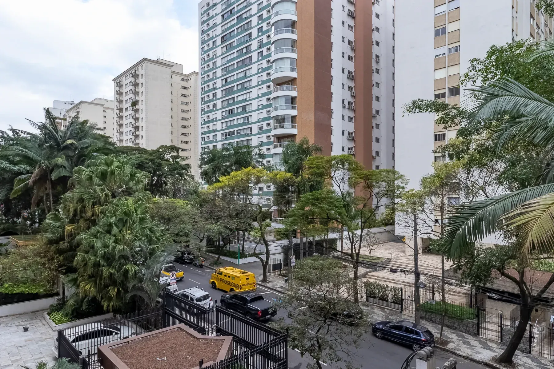 Imagem Apartamento com 3 Quartos à Venda, 154 m² em Itaim Bibi - São Paulo