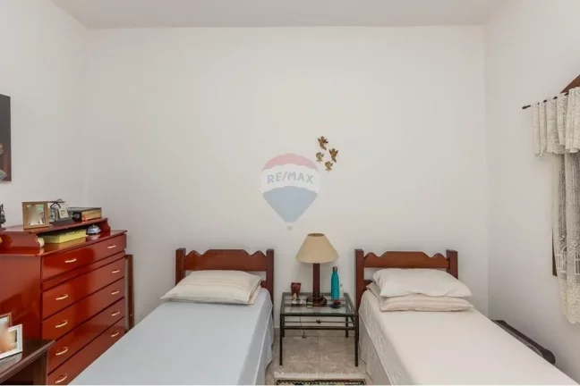 Imagem Casa Térrea 300m² 3 Dormitórios 5 Vagas com jardim e Área Gourmet Edícula