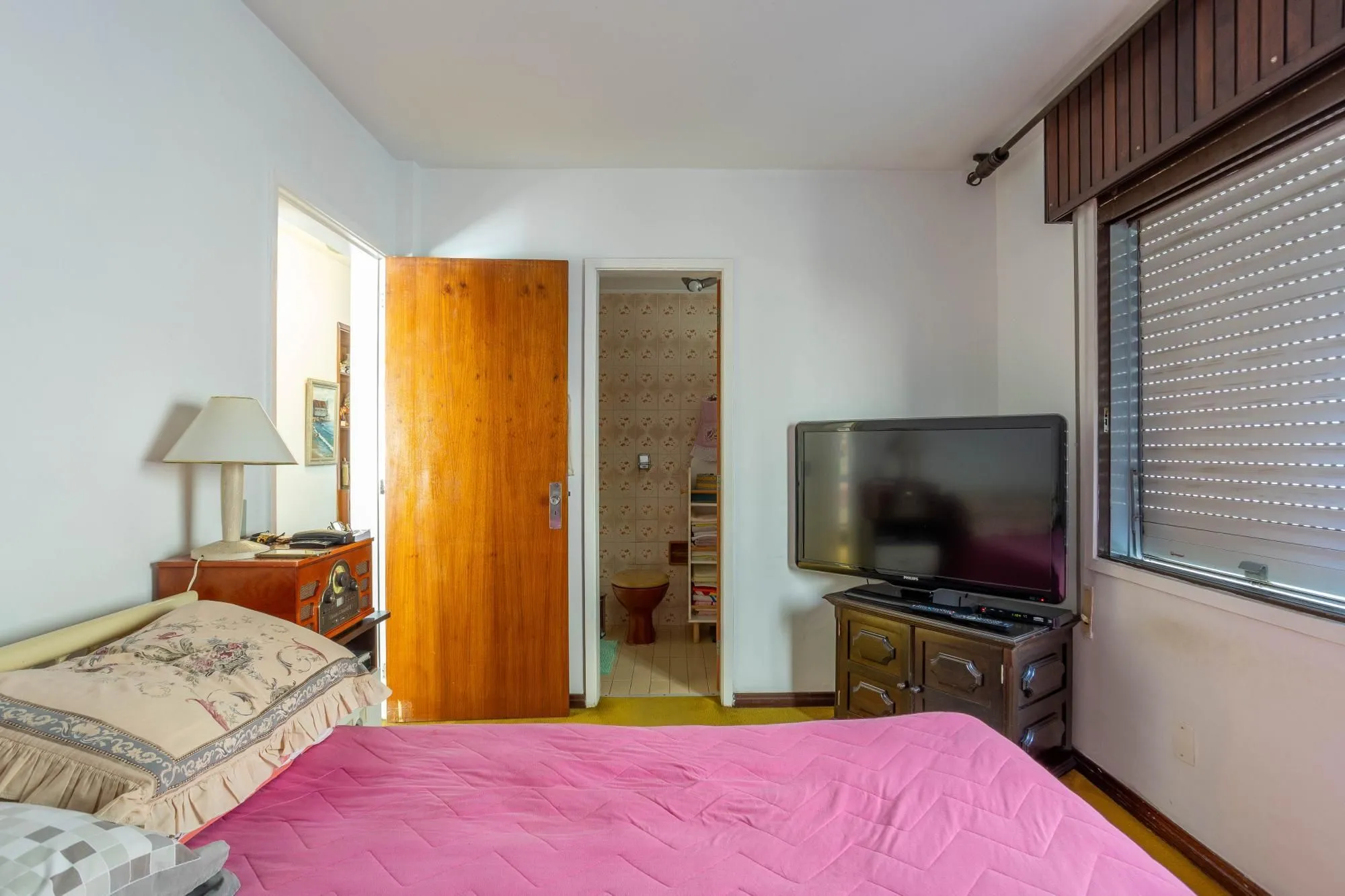 Imagem Apartamento de três quartos, suíte, dependência de empregada e 1 vaga de garagem