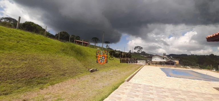 Imagem Chácara com 3 dormitórios à venda, 8000 m² por R$ 680.000,00 - Pinhal Grande - Toledo/MG