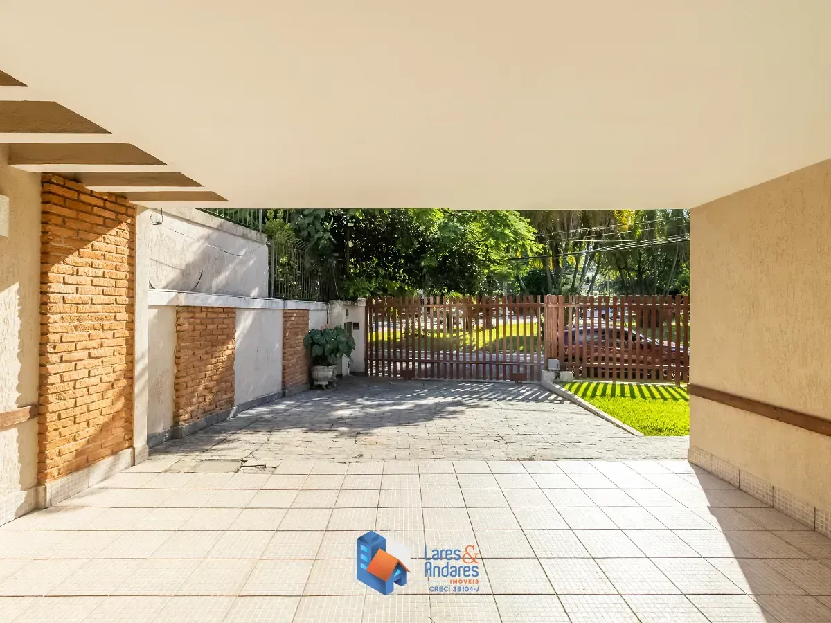 Imagem Casa para venda e locação em Alto de Pinheiros com 3 quartos, sendo 3 suítes, 245m²