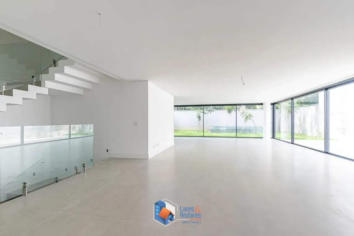 Imagem Casa em condomínio para venda em Brooklin com 3 quartos, sendo 3 suítes, 739.56m²