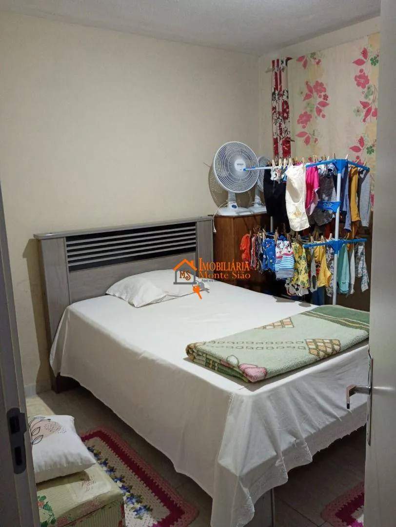 Imagem Apartamento com 2 dormitórios à venda, 45 m² por R$ 200.000,00 - Pimentas - Guarulhos/SP