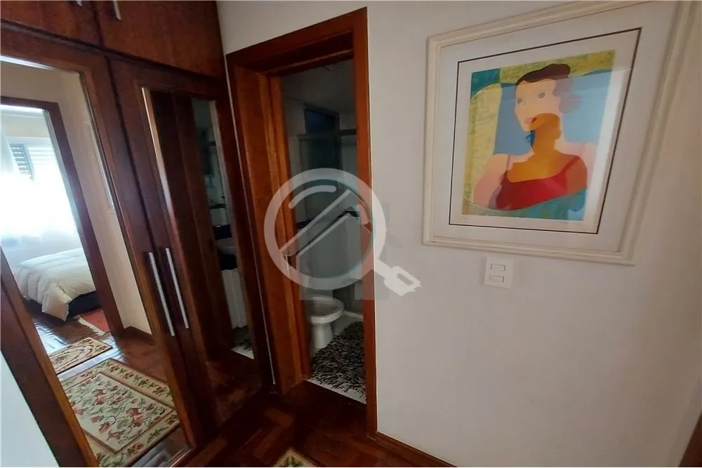 Imagem Apartamento, ensolarado de um dormitório, com peças amplas, semi-mobiliado, living dois ambientes,...