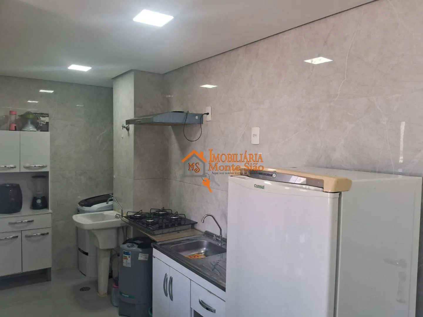 Foto do imóvel Apartamento com 2 dormitórios à venda, 36 m² por R$ 270.000,00 - Vila das Bandeiras - Guarulhos/SP