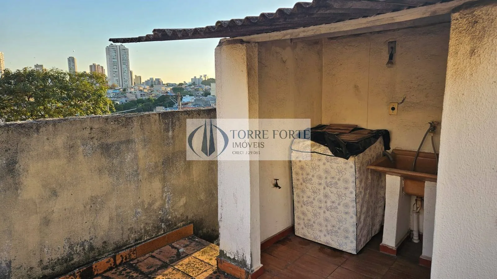 Imagem Terreno com 2 casa 3 vagas na Vila Carrão