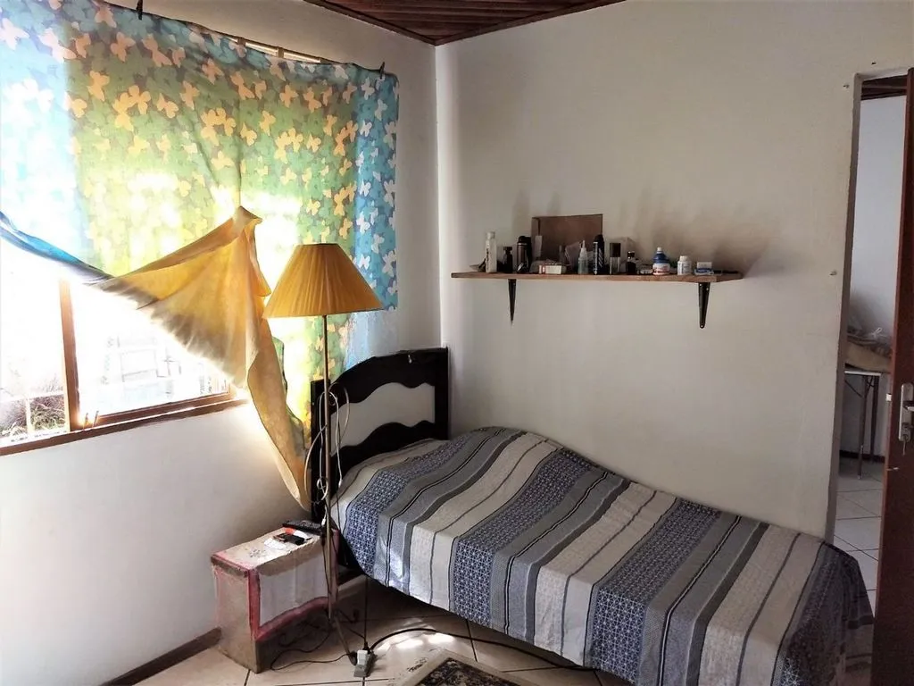 Imagem Casa 4 dormitórios à venda no Bairro Vila Jardim - Porto Alegre