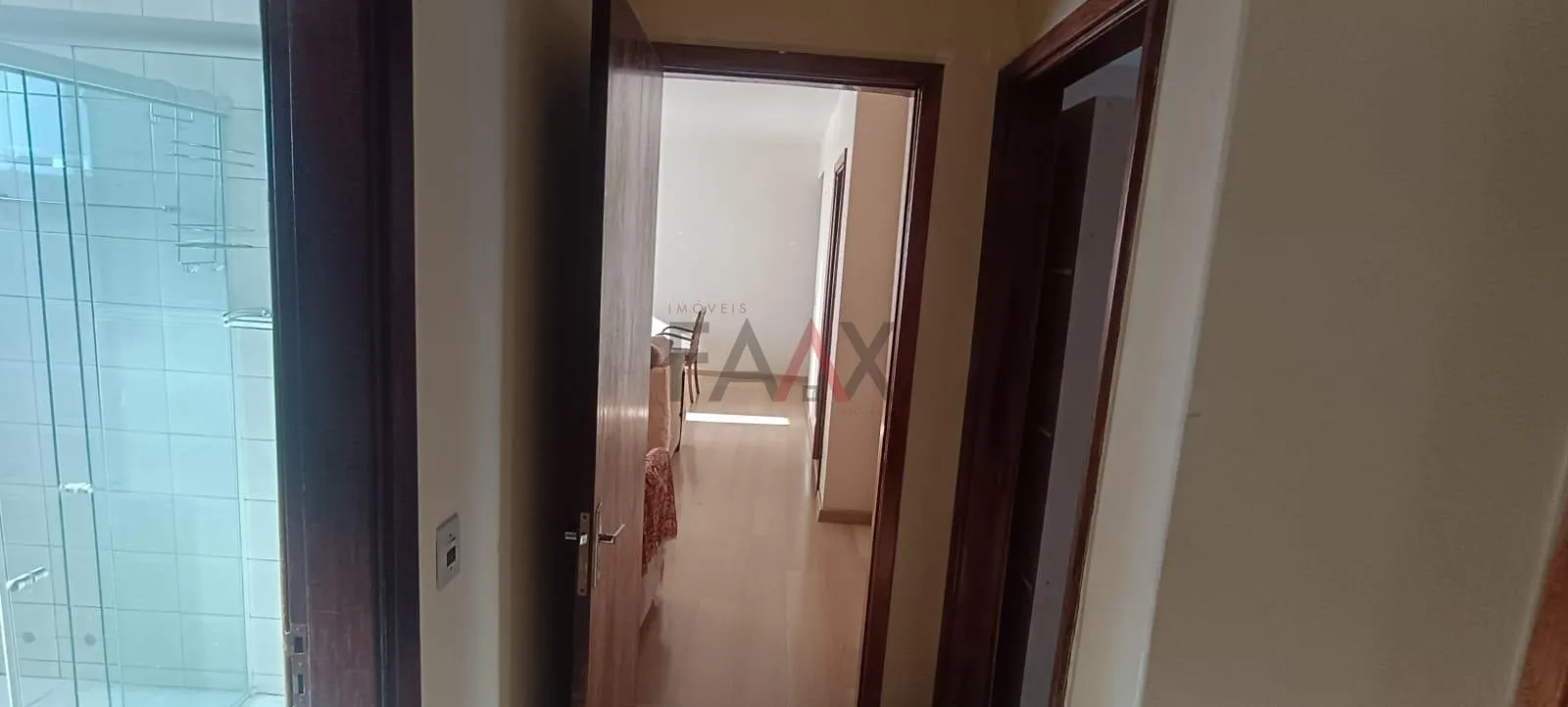 Imagem Apartamento Amplo de 144m² com 3 Quartos à Venda no Edifício Mãe Cinda
