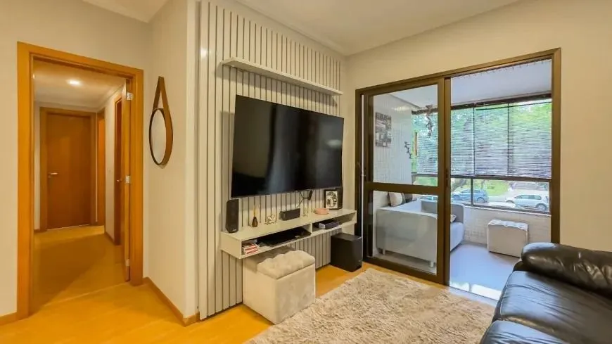 Imagem Apartamento Locado 3 Quartos sacada e churrasquira, Av. Panamericana - Lindoia