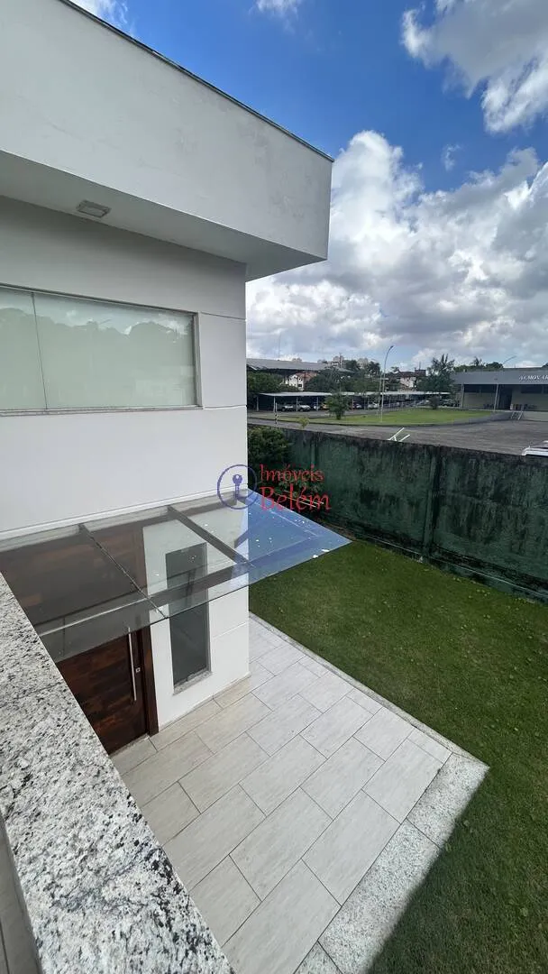 Imagem Mansão 3 Suítes com Piscina e Pé-Direito Duplo - Montenegro Boulevard
