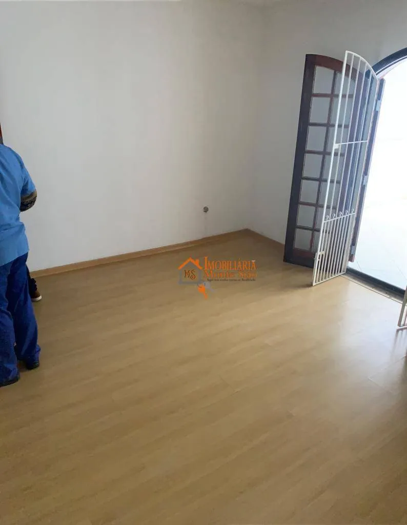 Imagem Sobrado com 3 dormitórios à venda, 125 m² por R$ 639.000,00 - Jardim Bom Clima - Guarulhos/SP