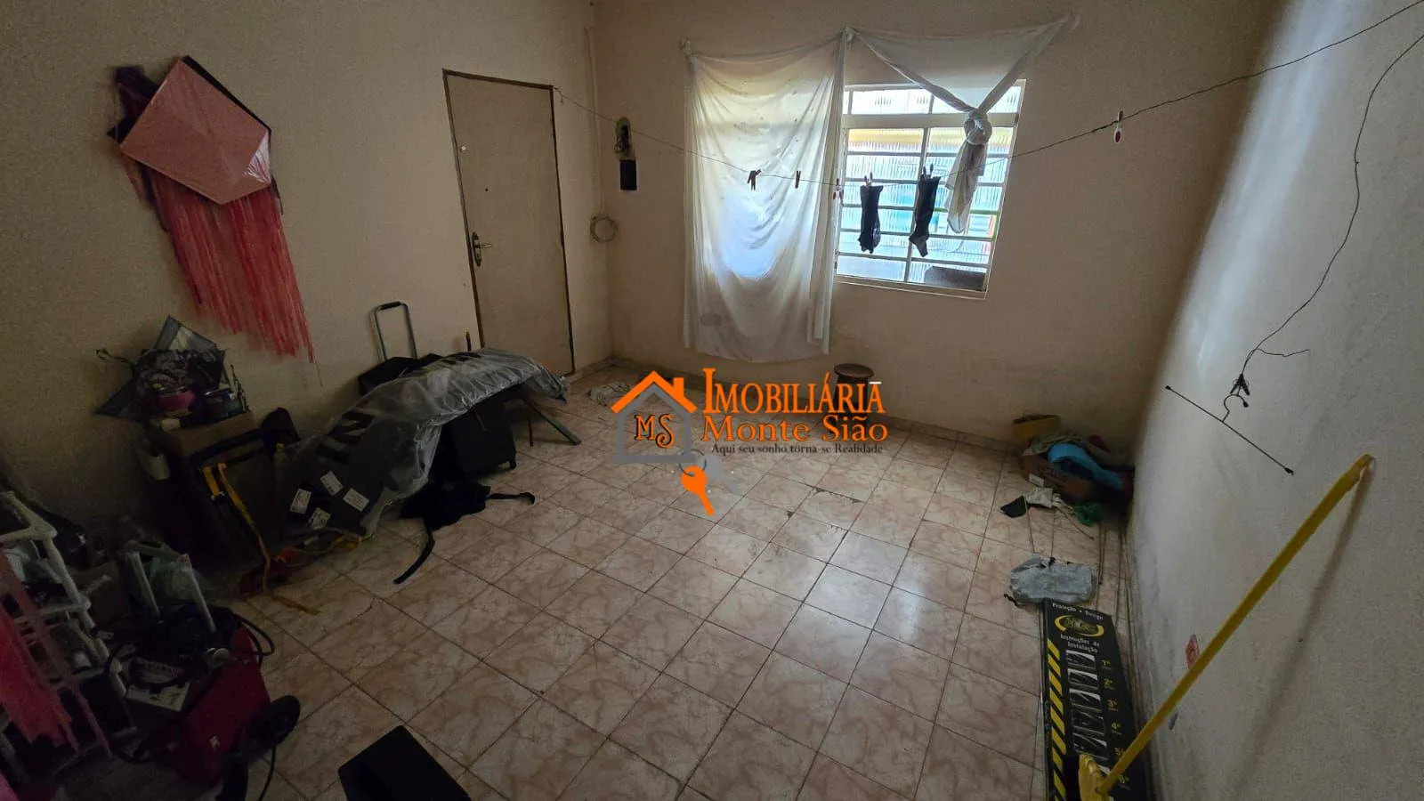 Imagem Sobrado com 5 dormitórios à venda, 250 m² por R$ 600.000,00 - Jardim Adriana - Guarulhos/SP