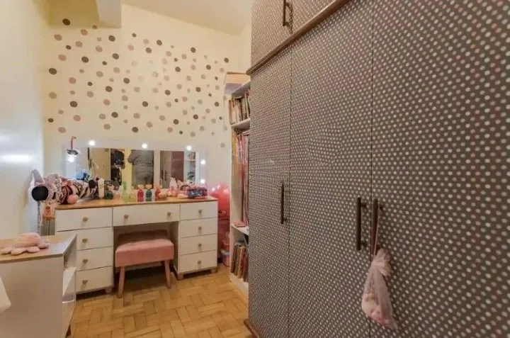 Imagem Apartamento Duplex com 3 dormitórios, churrasqueira, pátio no bairro Bom Fim!