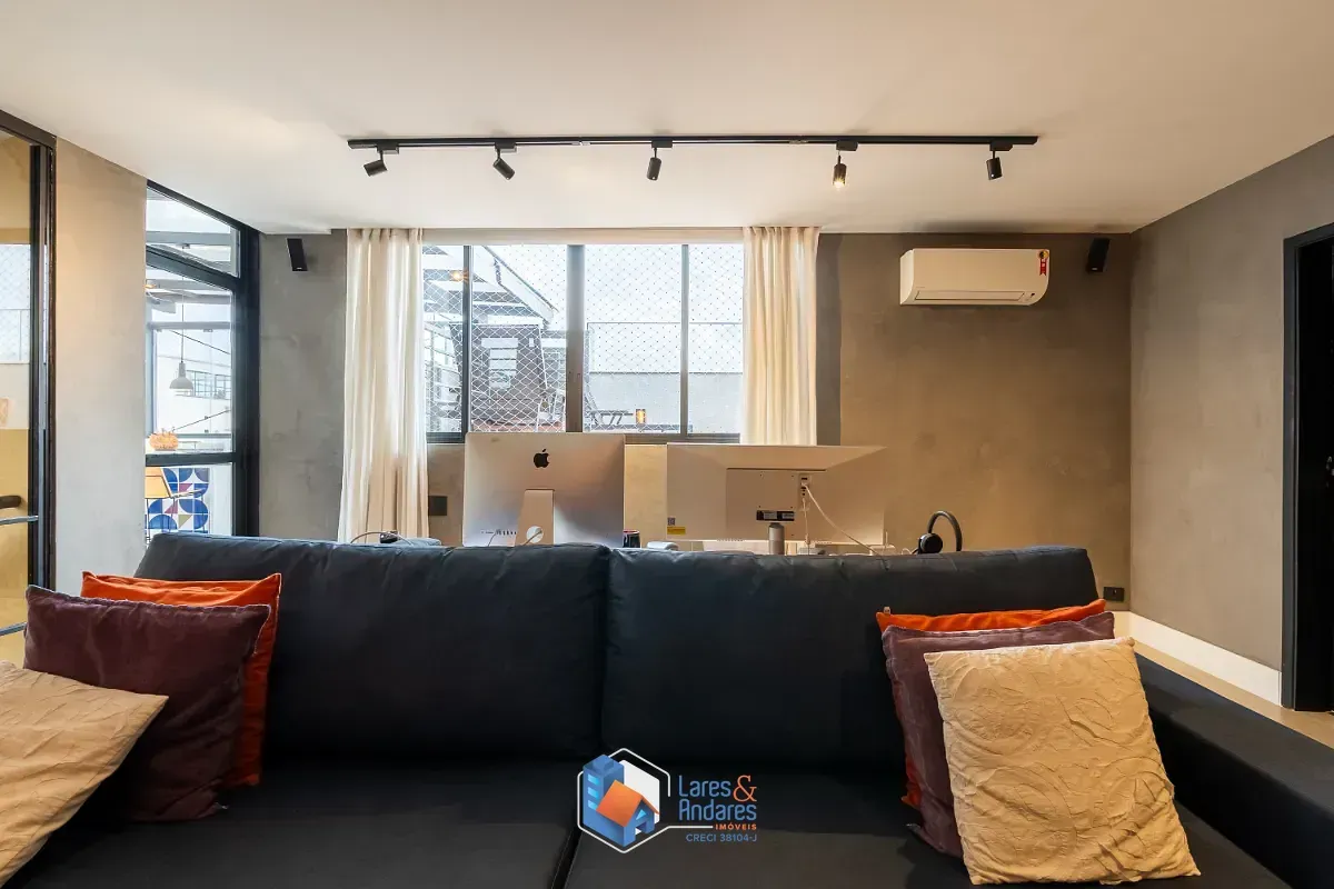 Imagem Cobertura para venda em Indianópolis com 3 quartos, sendo 1 suíte, 245m²