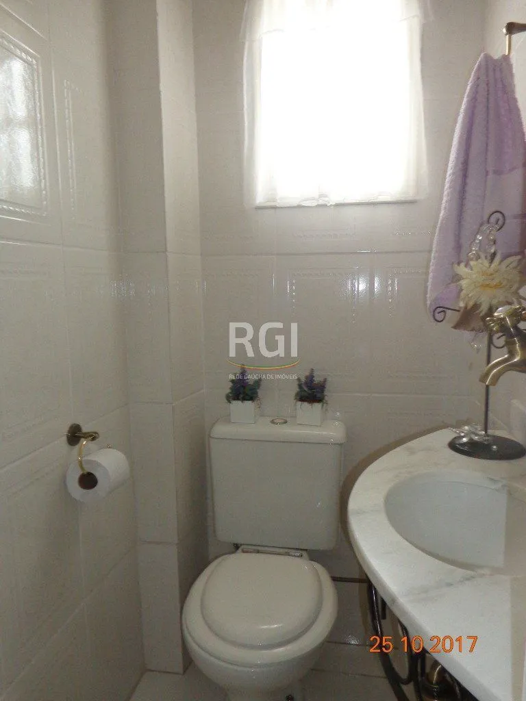 Imagem Casa para Venda - 380m², 2 dormitórios, sendo 1 suites, 1 vaga - Nonoai
