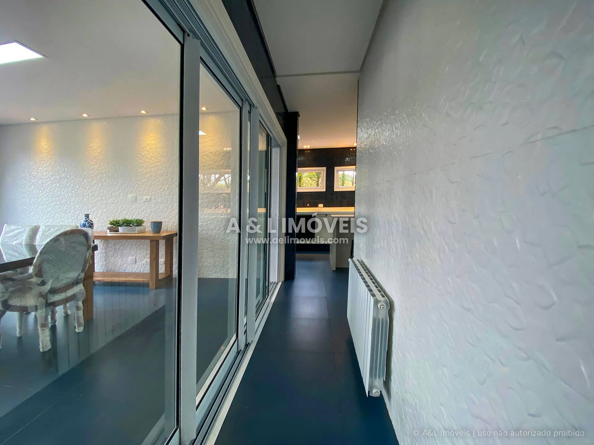 Imagem Casa de Luxo | Alto do Capivari | 793 m² | SPA e Casa de Hóspedes