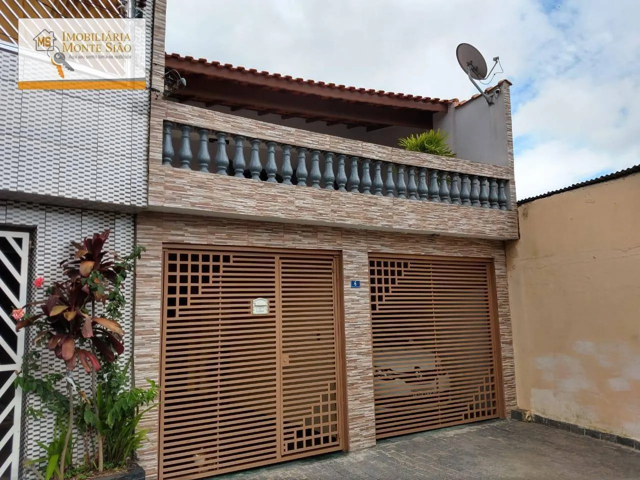 Imagem Sobrado com 3 dormitórios à venda, 260 m² por R$ 850.000,00 - Vila Bremen - Guarulhos/SP