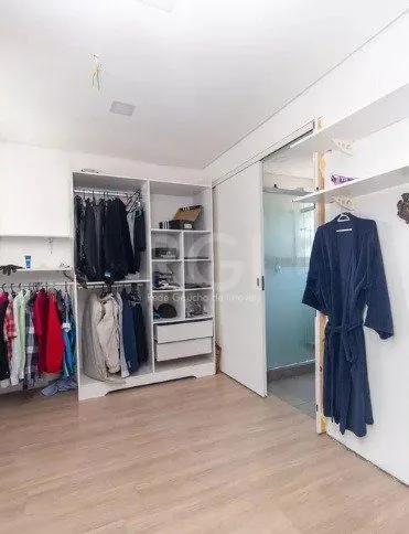 Imagem Casa para Venda - 377m², 4 dormitórios, sendo 2 suítes, 3 vagas - Teresópolis