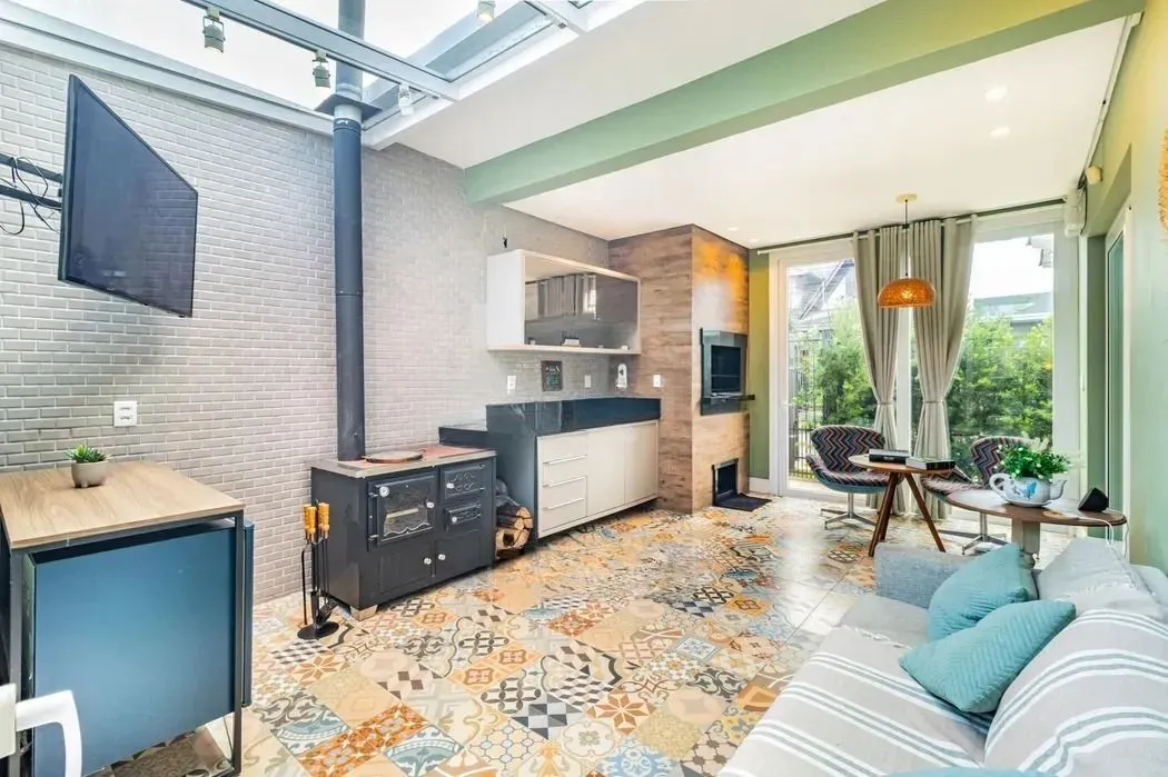 Imagem Casa térrea com 3 dormitórios, suíte e 2 vagas.
