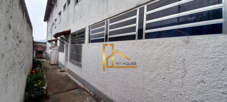 Imagem Apartamento com 2 Quartos ao Lado da Unifeso no bairro do Alto em Teresópolis-RJ