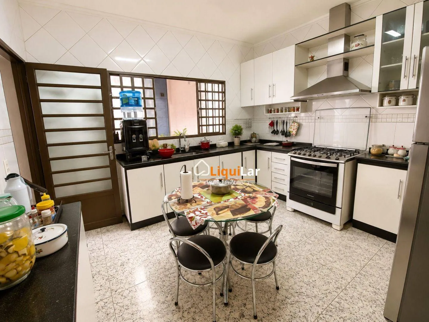 Imagem Casa de Esquina à Venda no Vilas Boas com 3 Suítes, Closet e Varanda Gourmet