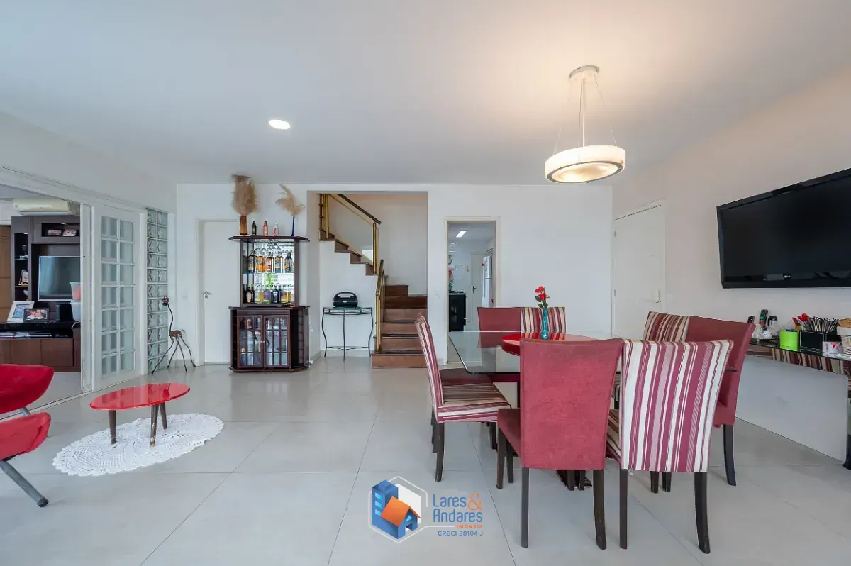 Imagem Duplex para venda em Ipiranga com 5 quartos, sendo 5 suítes, 240m²