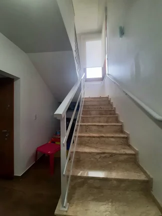 Imagem Casa dos Sonhos no Jardim Panorâmico, Garopaba-SC: Conforto, Sofisticação e Segurança!